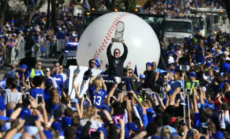 Reales paralizan Kansas City en desfile de campeón