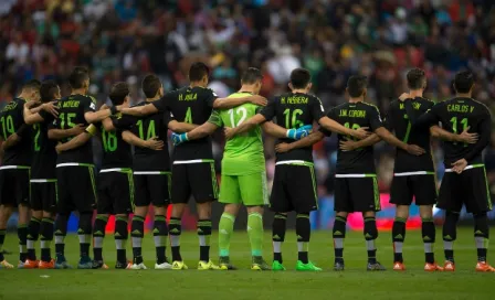 Minuto de silencio en el Azteca tras los ataques en París