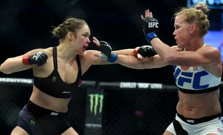 Cris Cyborg festeja derrota de Ronda Rousey