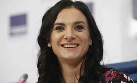 Isinbayeva, insegura sobre participar con bandera olímpica