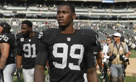 Aldon Smith, suspendido un año por consumo de drogas