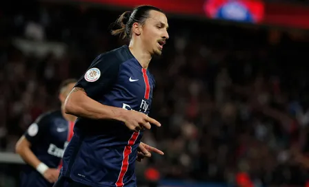 'Ya es muy tarde para jugar en la Premier': Ibrahimovic