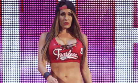 Lesión de Nikki Bella podría terminar con su carrera