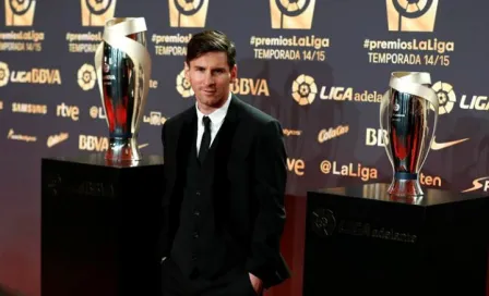 Messi gana premio al mejor jugador y delantero en España