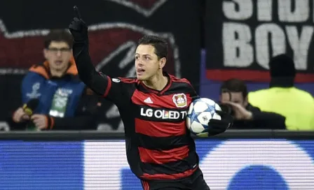 Chicharito iguala goles de Hugo en una sola Champions 