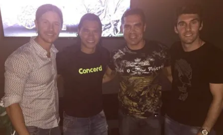 Gullit tiene emotiva despedida en restaurante de Boselli 