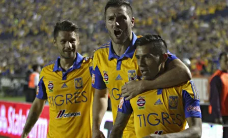 Tigres aplasta a Pumas en la Final de Ida