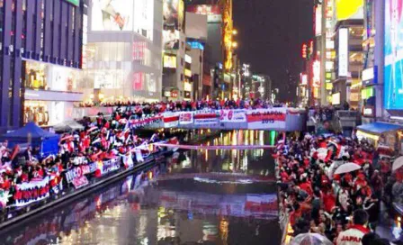 Afición de River Plate invade Osaka 