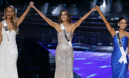 Presentador de Miss Universo se equivoca en coronación