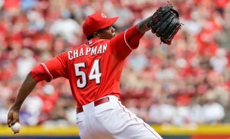 Yankees gana la batalla por Aroldis Chapman