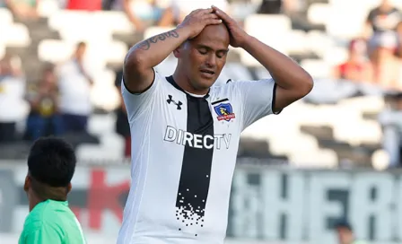 Chupete Suazo demanda a Colo Colo 