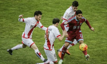 Vela y Real Sociedad sacan empate al Rayo Vallecano