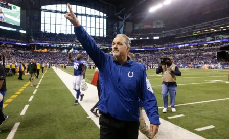 Chuck Pagano permanecerá en Indianapolis 