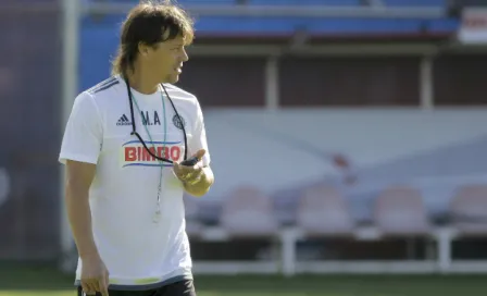 Defensa de Chivas quita el sueño a Almeyda