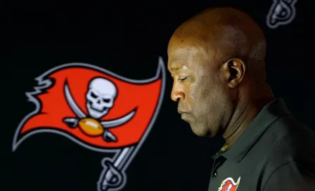 Tampa Bay despide a Lovie Smith