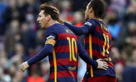 Messi anota 'hat-trick' en goleada al Granada