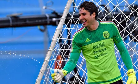 Ochoa compite para mejor portero de la Concacaf 2015