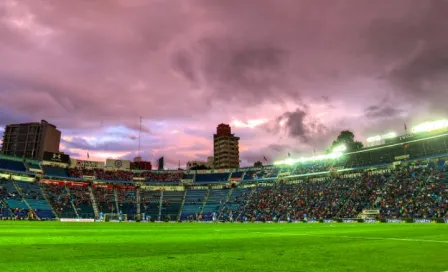 Chivas quiere pintar de rojiblanco el Estadio Azul