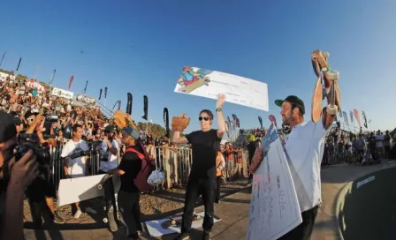  Tony Hawk se luce en torneo de skate en Chile