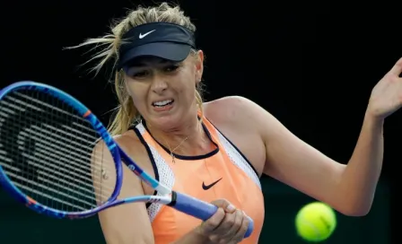 Sharapova avanza sin problemas en el Australian Open