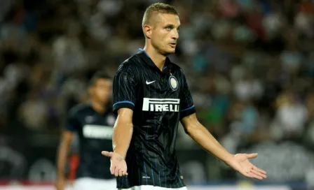 Inter de Milán despide a Nemanja Vidic