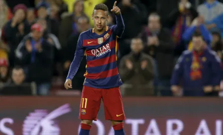 Neymar dedica tatuaje a su madre