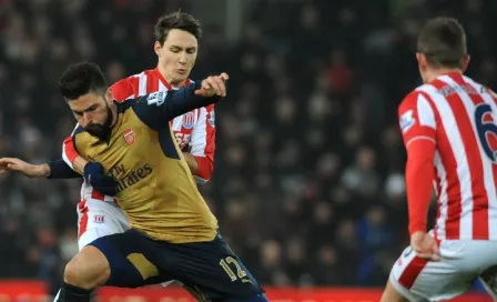 Arsenal pretende el liderato frente a Chelsea