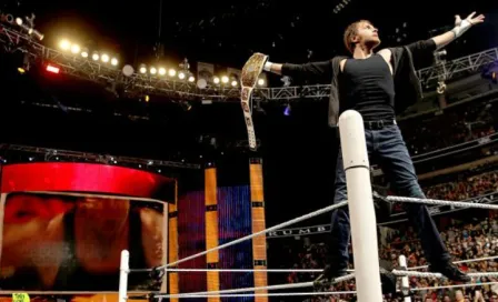 Dean Ambrose retiene el título Intercontinental