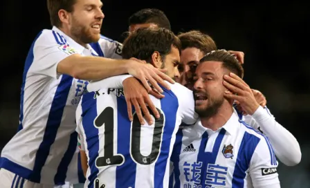 Real Sociedad vence con Vela sobre el campo