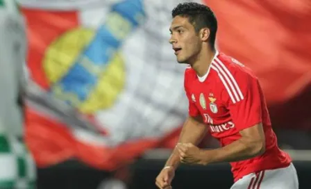 Jiménez participa en victoria del Benfica contra Moreirense 