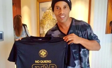 Ronaldinho participa en campaña 'conduce sin alcohol'