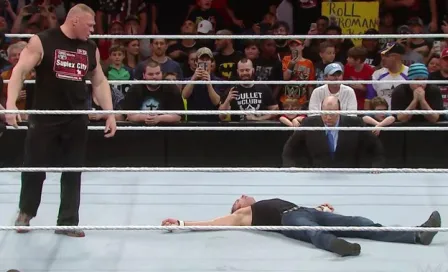 Brock Lesnar sentencia a Reigns y Ambrose