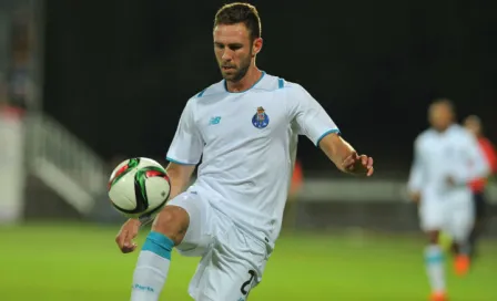 Layún da asistencia en victoria del Porto