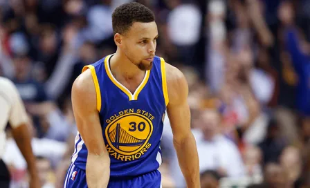 Curry anota 51 puntos en victoria sobre Wizards