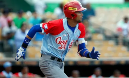 Peloteros cubanos desertan tras Serie del Caribe 