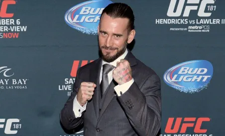 CM Punk retrasa su debut en UFC por cirugía