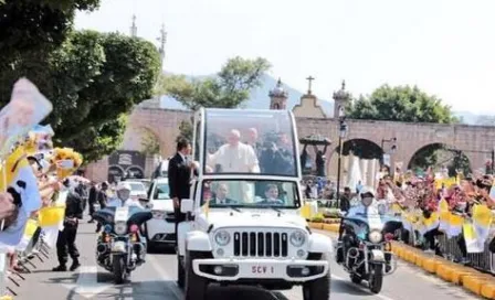 Crean retrato viviente del Papa en Morelia