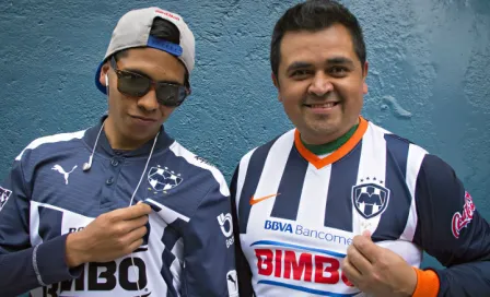 Afición de Rayados invade el Estadio Azul