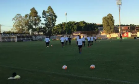 Pumas entrena en Paraguay previo a su juego de Libertadores