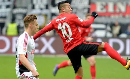 Marco Fabián logra asistencia en empate del Frankfurt