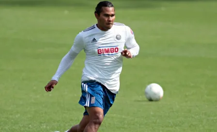 Chivas anuncia que Gullit no es separado del plantel