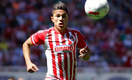 Carlos Salcedo, duda para el Clásico Nacional