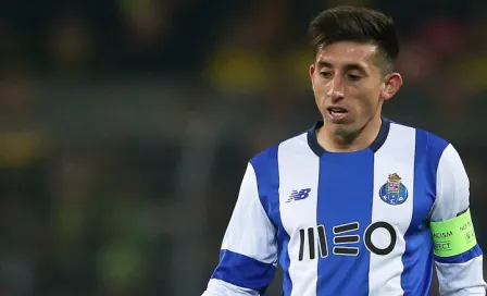 Héctor Herrera 'rompe' cintura y marca golazo