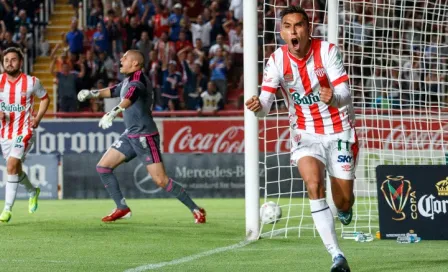 Necaxa se sobrepone y elimina a Xolos en penaltis