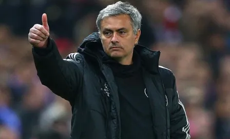 Mou ya tendría precontrato firmado con Manchester United