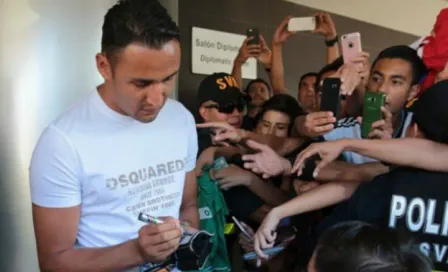 Keylor es recibido como héroe a su llegada a Costa Rica