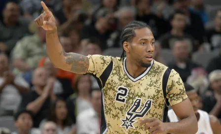 Kawhi Leonard, lesionado en victoria de Spurs contra el Heat