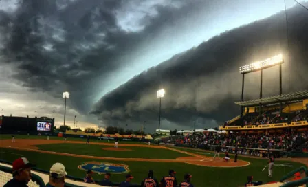 Nube crea escenario apocalíptico en MLB