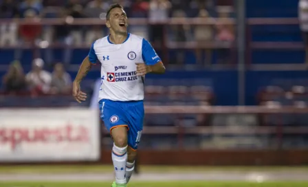 Cruz Azul enfrenta al Chaco con Lozano, pese a lesión