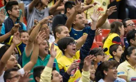 Afición americanista entona "eeeh pu..." contra Marchesín